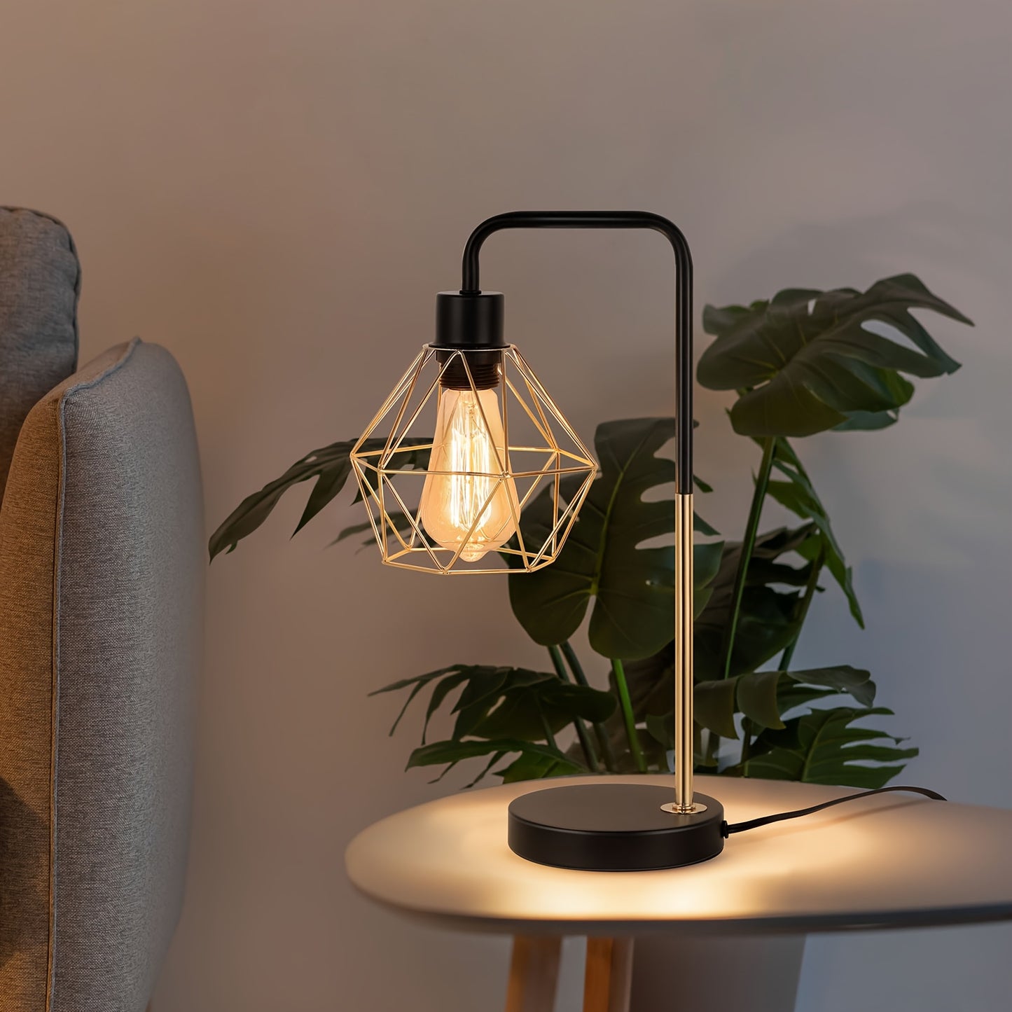 Industrial Golden Bedside Desk Lamps With Metal Diamond Shape Lampshade, Coffee Table Study Desk, Vintage Table Lamp Reading Lamp For Office Desk Master Bedroom Living Room And College Dorm